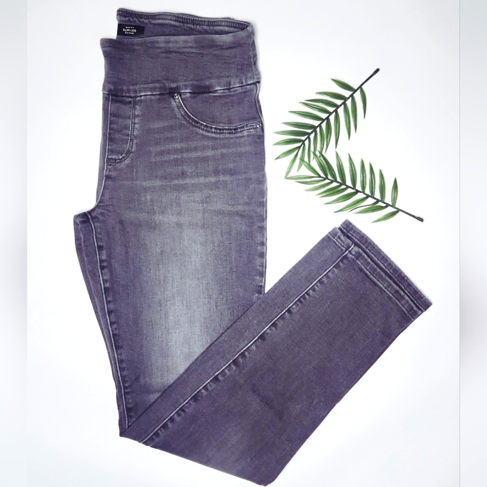 Lee Jeans